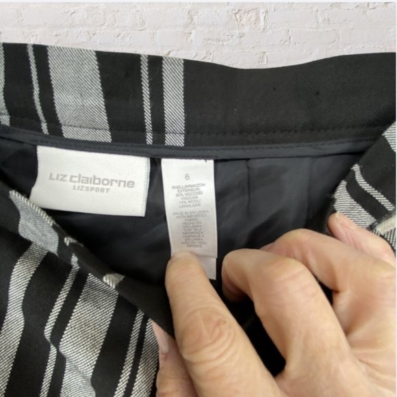 Liz Claiborne Black and White Plaid Wrap-Around Maxi Skirt - Picture 10 of 12